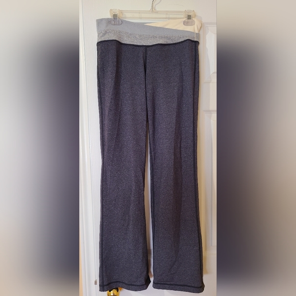Lululemon yoga pants - Picture 1 of 2